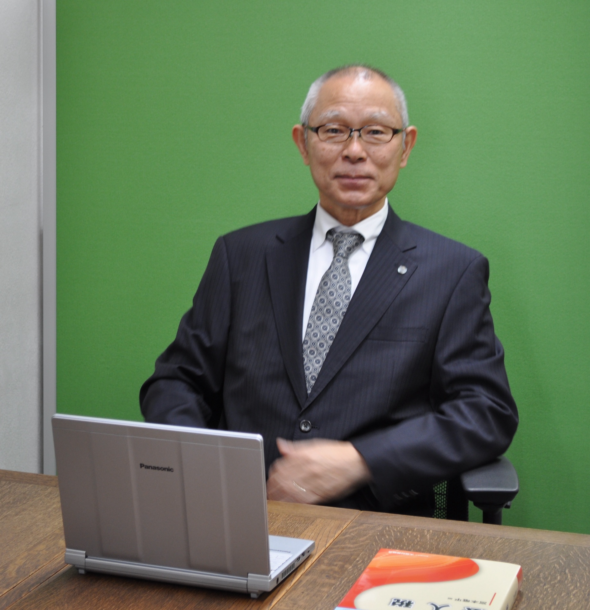 世利裕四郎